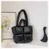 Bolsa Tote Transfronteiriça para Mulheres, Bolsa Simples Xadrez de Grande Capacidade para Baixo, Bolsa de Mão Fashion, Bolsa de Roupas de Algodão, Bolsa de Ombro Brilhante Tendência