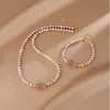 Pulsera de Perlas de Agua Dulce de Forma Irregular Rosa-Morado para Mujer, Elegante y con Estilo, con Cuentas de Cristal Morado y un Collar de Diseño Fluido y Suave
