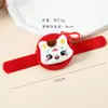 Regalo de Año Nuevo Pulsera de Slap de Pony Decoración de Muñeca para Niños Pulsera Recompensa para Estudiantes Muñeco de Peluche Regalo Pequeño