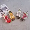 Nuevos Zapatos Infantiles Otoño 2026: Zapatos de Senderismo para Niñas Estilo Retro, Bloques de Color Simples, Zapatos Deportivos Antipatadas para Entrenamiento de Niños Estilo Alemán