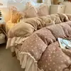 Es esponjoso y muy cálido~ El juego de cama de terciopelo de leche de cuatro piezas está engrosado para el calor del invierno, y la funda de edredón de terciopelo de coral es ropa de cama Clase A