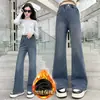 Calça Jeans Feminina Plus Size com Micro-Flare de Veludo 2026 Novo Estilo para Crianças de Meia-Idade e Mais Velhas Cintura Alta Calça Flare de Perna Larga com Caimento Outono/Inverno Calças Quentes