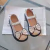 Zapatos de Piel Pequeños para Niñas 2023 Primavera y Otoño Nuevos Zapatos Infantiles de Suela Blanda Moda de Primavera para Niñas Estilo Británico Zapatos Mary Jane de Princesa