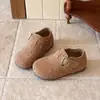 Zapatos Birkenstock para Niños 2026 Primavera/Otoño Nuevo Estilo Zapatos Pequeños de Cuero Mate con Diamantes Brillantes para Niñas Suela Suave Cómodos Versátiles Mocasines