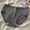 Venta directa del fabricante: Pantis de algodón puro para mujeres y estudiantes, estilo japonés, tiro medio, simples y transpirables, calzones tipo triángulo talla grande para niñas, al por mayor
