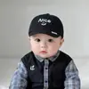 Gorro de Bebé con Visera Corta, Gorra de Béisbol Estilo Coreano con Elegante Bordado de Letras, Gorra Infantil de Primavera y Otoño para Protección Solar al Aire Libre, Moderno