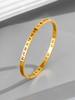 Versão coreana do popular bracelete de algarismos romanos da moda bracelete aberto feminino bracelete de casal simples aço titânio não desbota atacado