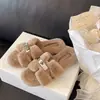 Pantuflas peludas para mujer, nuevo estilo otoño 2024, de suela plana, forradas de felpa, modernas, con diseño de una sola tira, hebilla metálica y material de algodón retro