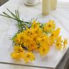 5 Margaritas Pequeñas, Manzanilla Simulada, Crisantemo Holandés, Flores Falsas de Plástico, Flores de Seda, Adornos para Decoración del Hogar, Venta al por Mayor de Fabricantes de Flores