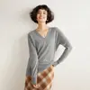 Suéter de cachemira suave de alta gama listo para usar para mujer, nueva colección otoño e invierno, cuello de color caramelo, capa base tejida de moda