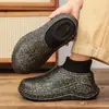 Calcetines con Graffiti Pantuflas de Algodón para Hombre Otoño e Invierno Nuevo Estilo Impermeables Ropa Exterior Oficina Calientes Zapatos de Algodón con Forro de Lana Eva