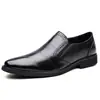 Novos Sapatos Sociais Masculinos de Couro, Tamanho Grande 48, Populares na Europa e América, Sapatos de Calçar Fácil, Estilo Brogue