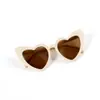 Gafas de Sol de Amor para Niños Ojo de Gato Triángulo Retro Personalizadas Moda Europea y Americana Celebridad de Internet Gafas de Sol Versátiles Lindas Gafas de Sol