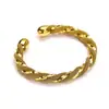 Moda transfronteriza Europa y Estados Unidos Pulsera tejida de acero de titanio en forma de C para mujer Pulsera exagerada mixta de alta calidad Salida de fábrica