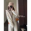 Camiseta de Manga Larga a Rayas Bloque de Color Suave y Pegajosa, Relajada, Capa Base para Mujer, Otoño/Invierno, Nuevo H092804