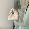 Bolsos de Moda de Este Año 2026 Nuevo Diseño de Nicho Único Bolso Plegado para Mujer Verano Casual Color Sólido Bolso de Mano Versátil