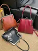 2026 Nueva Bolsa Vintage de Cuero Suave para Mujer, Bolso de Hombro Cruzado de Moda para Dama, Bolso de Pinza de Mano para Comercio Transfronterizo