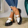 Novedad Moda Primavera/Verano 2026 Mocasines de Bloques de Color Estilo Europeo y Americano para Mujer, Zapatos de Tacón Bajo con Hebilla Metálica Retro para Mujer