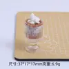 Nuevo Estéreo Taza de Helado Juguete de Comida Dibujos Animados Hecho a Mano DIY Pegamento de Crema Resina Accesorios Pequeños Materiales para Joyería Venta al por Mayor