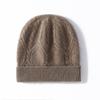 Gorro de Punto Casual de Cachemira 2026 Otoño e Invierno Nuevo para Mujer de Gama Alta Color Sólido Patrón de Rombo Retorcido Cálido y Moderno