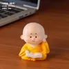 Estatueta fofa de monge pequeno inspirada em Zen, boneco criativo de monge noviço em resina, artesanato para decoração de mesa de casa e escritório