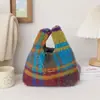 Bolsa de pelúcia de grande capacidade, bolsa de pulso casual versátil estilo ins, mini bolsa tote personalizada de nicho