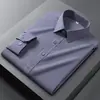 Camisa masculina de manga longa para negócios de alta qualidade, elástica, sedosa, resistente a rugas, sem bolsos, vestuário masculino transfronteiriço, camisa lisa de cor sólida de luxo leve