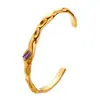 Pulseiras Transfronteiriças Europeias e Americanas de Aço Inoxidável, Pulseiras Abertas Simples e Versáteis, Pulseiras de Aço Titânio com Padrão Martelo e Zircônia Colorida em Forma de C