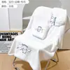 Toallas de baño Sanrio al por mayor, absorbentes y sin pelusa, para uso doméstico, toalla de baño para envolver todo el cuerpo, bata de baño ponible, juego de tres piezas