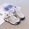 Zapatos para Niños Niños 2026 Verano Nuevos Zapatos Deportivos para Correr para Niños Malla Transpirable Niños Medianos y Grandes Casuales Zapatos de Malla Forrest Gump