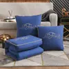 Almohada y manta dos en uno cojín para respaldo de asiento de coche manta sofá aire acondicionado colcha de verano oficina almohada para siesta plegable