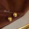 Pendientes de Botón de Lujo de Estilo Francés Vintage, Elegantes y Versátiles, Chapados en Plata con Diseño Elaborado, Pendientes de Declaración Hechos de Fábrica