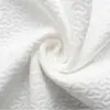 Tejido Jacquard de Punto de Capa de Aire con Forma de Corazón 100% Poliéster Adecuado para Ropa de Cama, Ancho y Peso Según Requisito, Enviado Bajo Pedido
