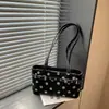 2026 Nueva Bolso Baguette de Lunares para Hombro para Mujer, Bolso Cruzado Retro Coreano para el Trabajo, Bolso Versátil de Nicho Estilo Ins