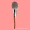 Ocasionalmente Brocha de Maquillaje Serie R91 con Cerdas de Fibra Vegetal de Secado Rápido para Polvos Sueltos, Base y Fijador, Paquete Individual