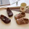 Zapatos retro de cuero para niñas, nueva colección primavera/otoño 2026, estilo británico clásico, con cierres de velcro, zapatos de princesa, planos únicos y elegantes