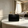 Bolsa de Noite Socialite Europeia e Americana Ramo de Rosa Criativo Alça Dourada Bolsa Quadrada de Cor Sólida Bolsa Formal para Noiva e Madrinhas