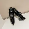 Zapatos de moda para mujer con tira cruzada 2026 otoño e invierno nuevos zapatos Mary Jane de punta redonda que aumentan la altura, zapatos pequeños de cuero, zapatos de vestir