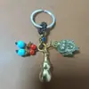 Pingente de Corrente Sapo de Três Pernas em Latão Puro Pingente Mascote Masculino para Atrair Riqueza e Manter Riqueza Chaveiro de Presente Pingente de Carro
