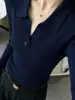 Suéter tejido de manga larga clásico estilo francés para mujer, nueva colección otoño/invierno 2026, corte ajustado, que estiliza la figura, con un sofisticado diseño de cuello en V y versátil para varios atuendos