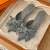 Primeiro Encontro com Sapatos de Salto Alto: Sapatos de Salto Baixo Pontudos com Laço Estilo Francês para Mulheres, Novo Modelo de Início de Primavera, Elegantes Sapatos Fechados de Salto Kitten Estilo Coreano