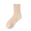 Calcetines Zhuji para Niñas en Otoño e Invierno Calcetines Gruesos con Felpa Adicional para Mujer Calcetines Cálidos de Media Pantorrilla Invierno Sencillos de Color Puro Calcetines para Mujer