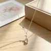 Collar con Colgante de Cristal de Mariposa para Mujer, Diseño de Nicho de Moda de Lujo Ligero, Gargantilla Versátil Simple para el Día a Día, Collar de Amistad