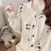 Nuevo conjunto de pijama casual de dos piezas para mujer para otoño e invierno, de manga larga, con almohadillas en el pecho, algodón nube, nuevo estilo chino