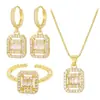Collar Cuadrado de Cobre Chapado en Oro de 18K Incrustado con Circonitas, de Lujo Ligero y Elegante para Mujer, Conjunto Versátil de Nicho Estilo Ins con Colgante, Pendientes y Anillo