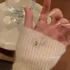 Pendientes de botón de Zirconia de Conejito Pequeño 2026 Nuevo Estilo Diseño de Nicho Sentido de Alta Gama Pendientes de Lujo Ligero para Mujeres Joyería para Orejas Exquisitos Versátiles