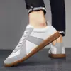 2026 Nuevo Bloque de Color Zapatos de Entrenamiento Alemanes Estilo Pareja Transpirables Suela Suave Zapatos Blancos Versátiles Fondo Plano Deportivos Casuales Zapatos Deportivos
