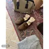 Mocassins de calçar com aumento de altura 2026 com solas macias, estilo retrô, versáteis para o trajeto ao trabalho, disponíveis em preto, marrom e cáqui