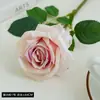 Decoração Artesanal Dançante de Flor de Rosa Simulada Ramo Único Doremie Arranjo de Flores de Rosa de Alto Padrão para Comércio Exterior Flor de Mesa para Casamento Atacado