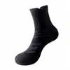 Calcetines de running para hombre de caña media otoño e invierno desodorantes con base de toalla engrosada calcetines deportivos profesionales para maratón color liso antideslizantes